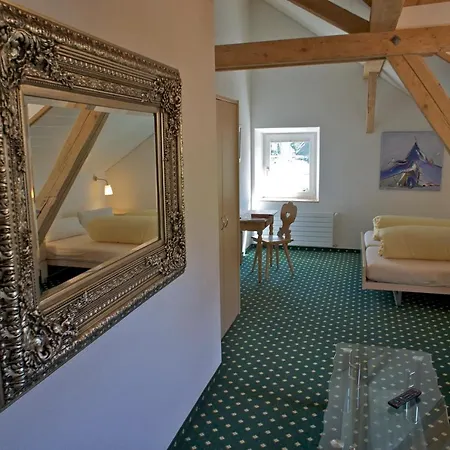 Hotel Posta Sedrun