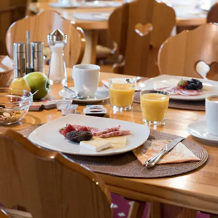 Hotel Posta Sedrun